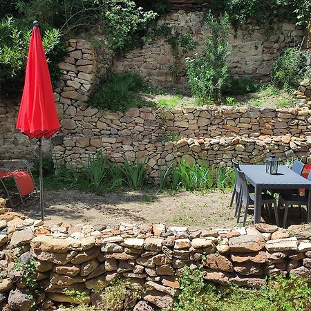 Les Insolites De Champeix Εξωτερικό φωτογραφία